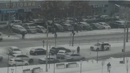 Рух ускладнений: у Луцьку на переході біля РАЦСу – подвійна ДТП (фото)