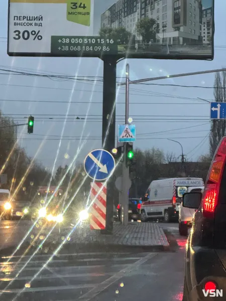 У Луцьку легковик влетів у «швидку» (фото)