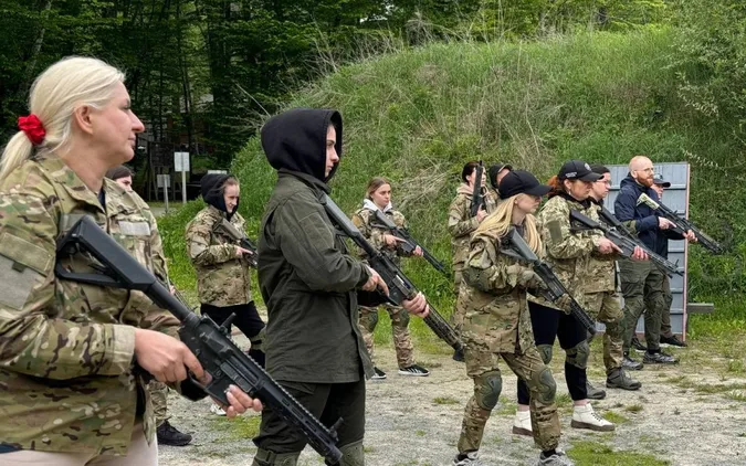 Такмед та вогнева підготовка: понад тисячу лучан пройшли навчання за програмою військового вишколу