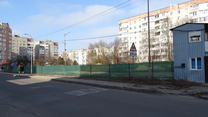 Земельна ділянка, де в майбутньому з'явиться офісний комплекс