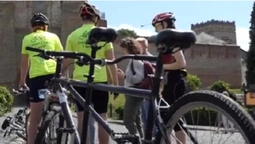 У Луцьку стартував велопробіг за участю незрячих велосипедистів (відео)