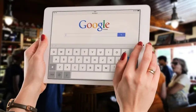 Миттєвий переклад за допомогою камери: Google додав українську