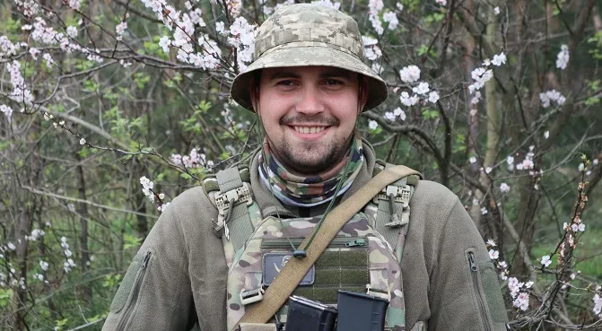 Тримає оборону в гарячій точці на фронті: у Волинській бригаді служить 20-річний стрілець Олексій