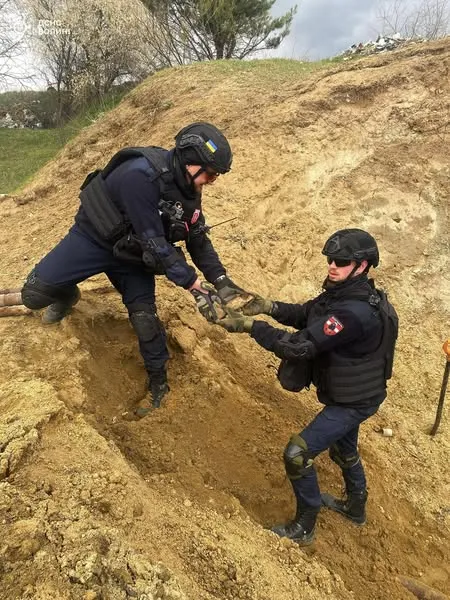 На Волині підірвали понад пів сотні боєприпасів (фото)