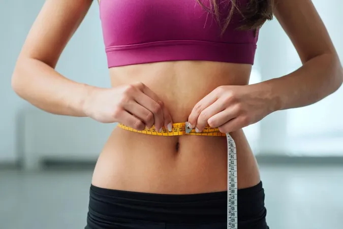 Лікар пояснив, як правило харчування 30-30-30 може допомогти скинути вагу