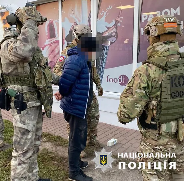 На Волині викрили групу осіб у вимаганні 60 тисяч доларів «боргу»