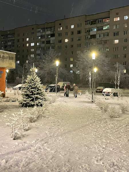 Вулиці Луцька замело снігом (фото)