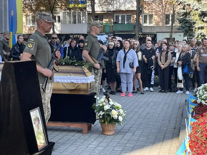 У Ковелі попрощалися з десантником Денисом Андросюком (фото)