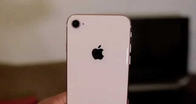 У користувачів iPhone після оновлення перестали працювати екрани 