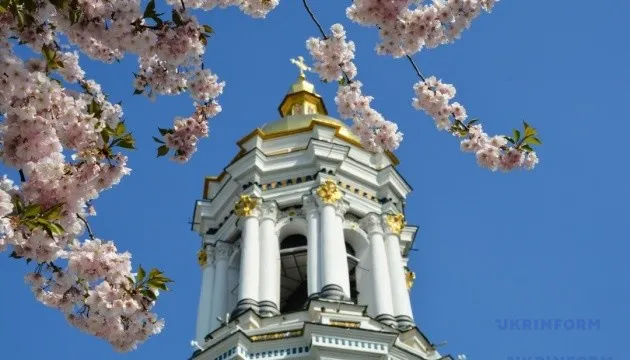 Через коронавірус Києво-Печерську лавру закрили для відвідувачів