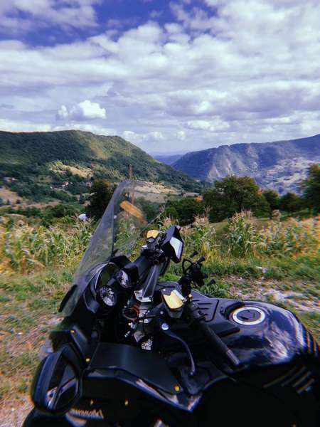 4000 кілометрів на мотоциклі: фотограф з Луцька здійснив подорож навколо Балкан (фото, відео)