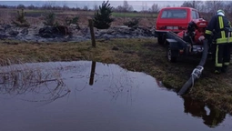 250 тонн води: на Волині людям затопило городи (фото)