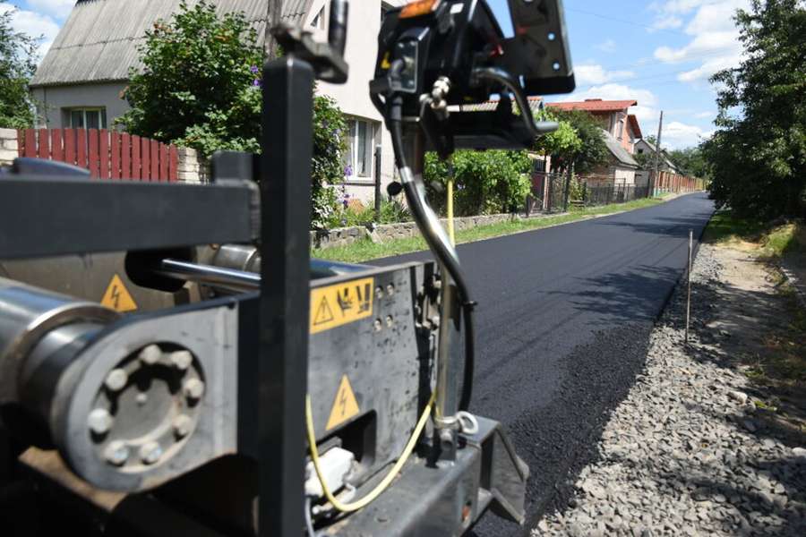 У Луцькій громаді триває ремонт доріг (фото)