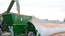 Волинським аграріям передали мобільні сховища для зберігання зерна (фото)