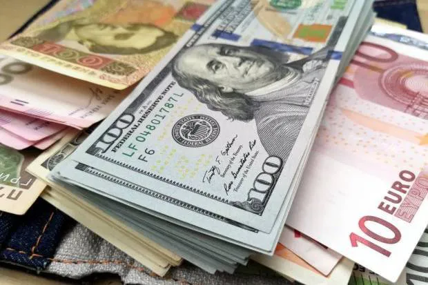 Свята стабільність не порушили: курс валют у Луцьку на вівторок, 21 квітня