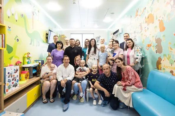 Володимир та Олена Зеленські відвідали лікарню «Охматдит» (фото)