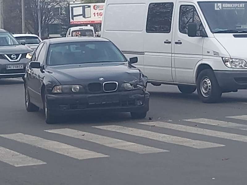 У Луцьку BMW врізалась у «шкоду» на переході (фото)
