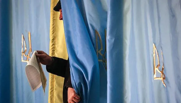 Лучани хочуть бачити при владі місцеву команду