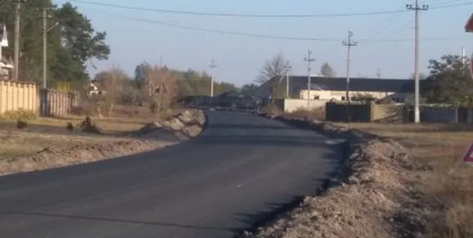 У селах Луцької громади немає тротуарів – просять облаштувати (петиція)