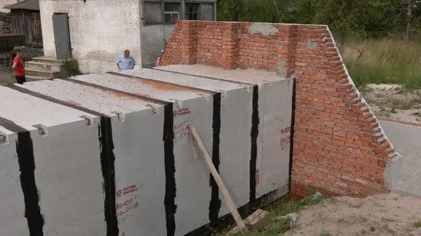 Друге в області: у ліцеї на Волині облаштовують модульне укриття (відео)