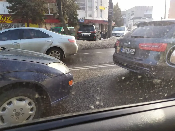 У Луцьку – ДТП: на проспекті Перемоги ускладнений рух