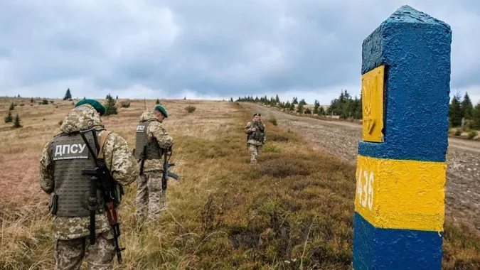 На Волині тракторист зливав місця дислокації військових для контрабанди з Білорусі