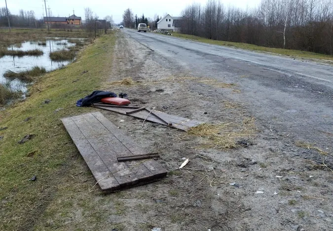 На Волині легковик протаранив підводу – постраждала жінка (фото, відео)