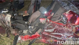 Смертельна ДТП на Волині: Daewoo Lanos виїхав на «зустрічку» і врізався в КамАЗ (фото, відео)
