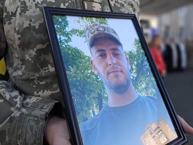 У Ковелі попрощалися із 24-річним воїном Олексієм Жалаєм (фото)