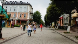 Рух транспорту по Лесі Українки в Луцьку: кому дозволять їздити (відео)