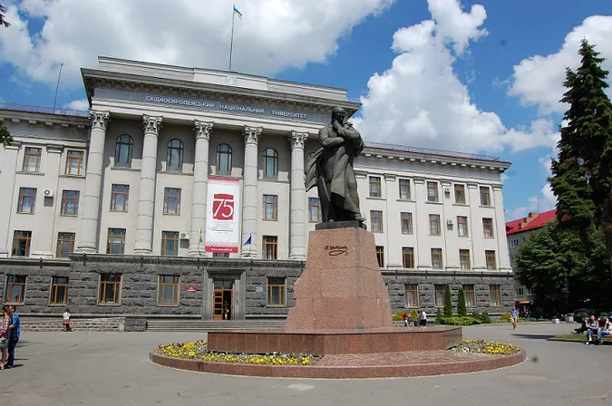 Кому з викладачів ВНУ присвоїли нові вчені звання