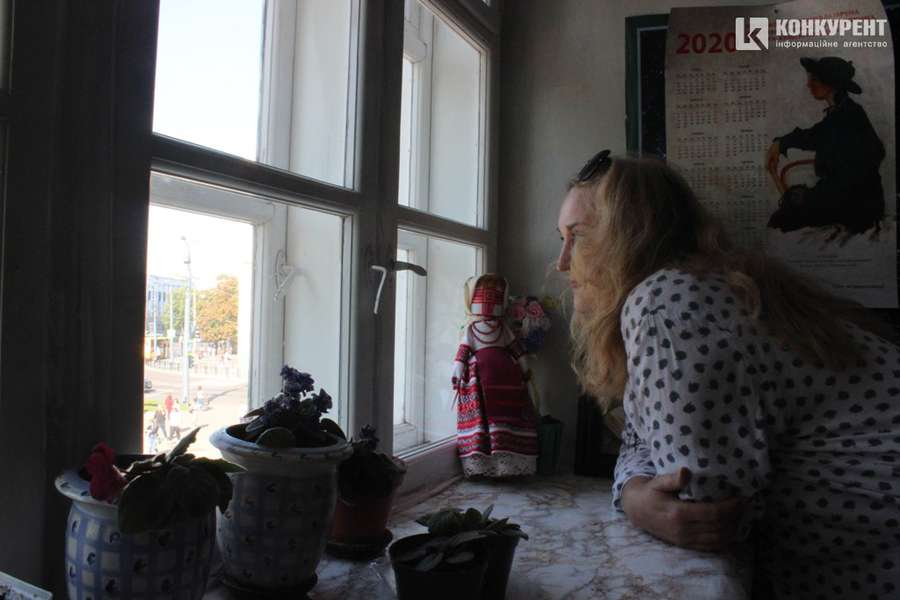 Луцька бібліотекарка 12 років фотографує місто з вікна (фото)