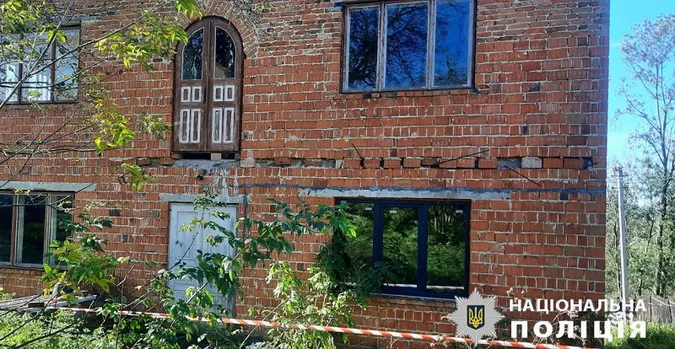 Один підірвався гранатою, інший помер сам: на Львівщині знайшли два трупи в будинку