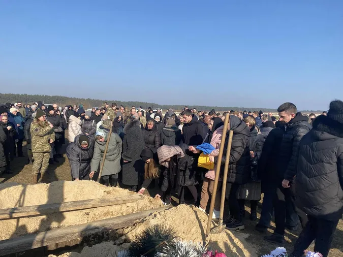 На Рівненщині попрощалися із загиблим волинянином Юрієм Кулішем (фото)