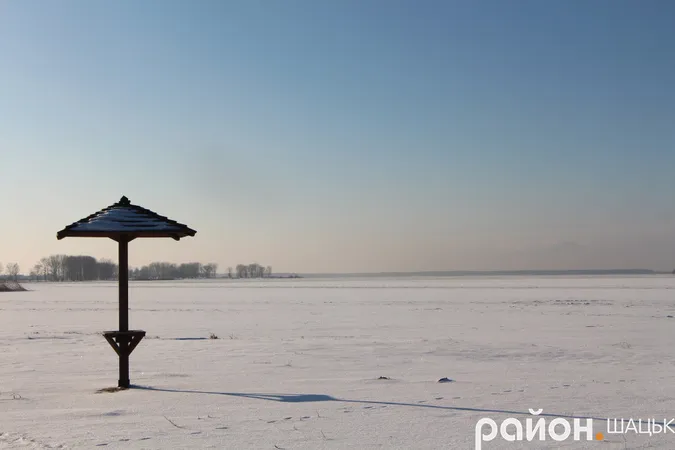 Опублікували знімки різдвяного Світязя