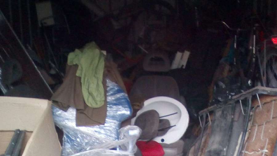 У Луцьку на Рівненській демонтували гаражі (фото)
