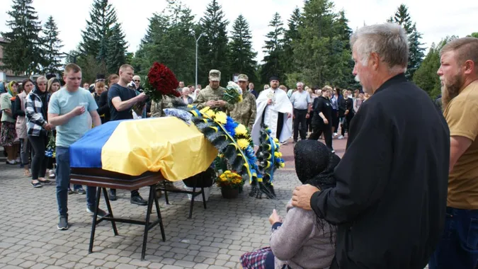 Назавжди 29: на Волині попрощалися з Героєм Анатолієм Радчуком (фото)