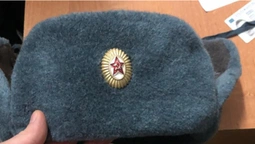 У Львові киянин носив шапку-вушанку із кокардою СРСР: йому загрожує в'язниція (фото)