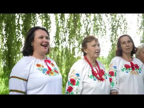 Хор з Боратинської ОТГ переспівав хіт «Плакала» (відео)