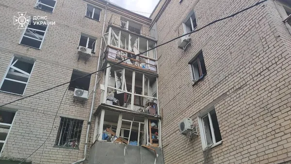 Ворожий удар: ракета влучила в дитячий майданчик у Миколаєві (фото)