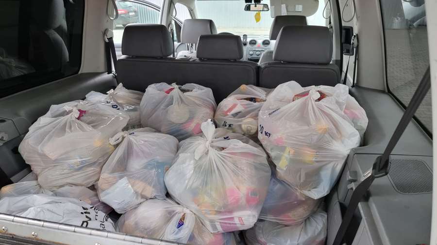 У Підгайцівській громаді літнім людям роздали пакунки допомоги (фото)