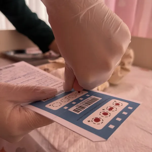 Чому у перші години життя немовлятам Волині проколюють п'яточки
