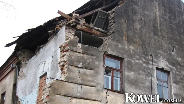 На Волині знову обвалилася стіна старовинного будинку 