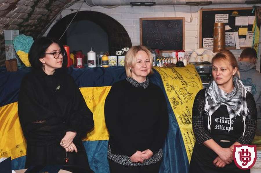 У луцькій кав'ярні презентували десерти, які готувала Леся Українка (фото)