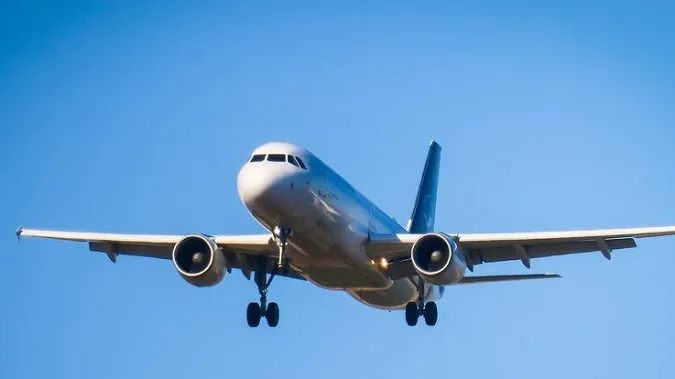 Із Казахстану до Києва прибув літак із 33 українцями