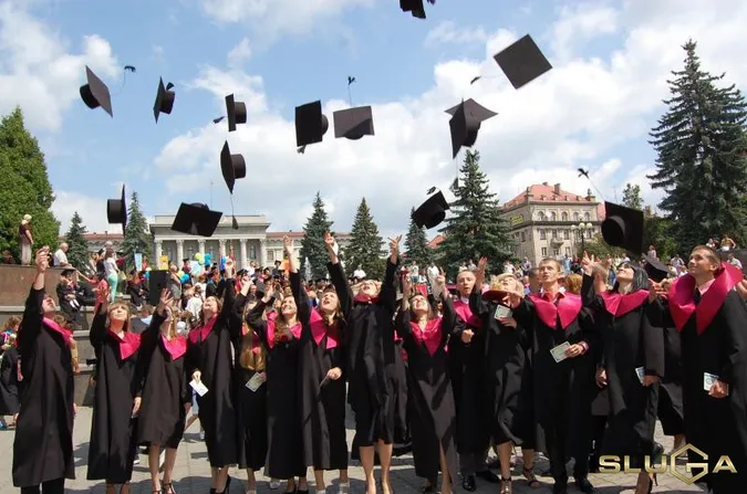 В одному з найбільших вишів Волині навчання стане дорожчим?