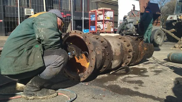 У Луцьку ремонтують частину старого водогону: коли відновлять водопостачання (фото)