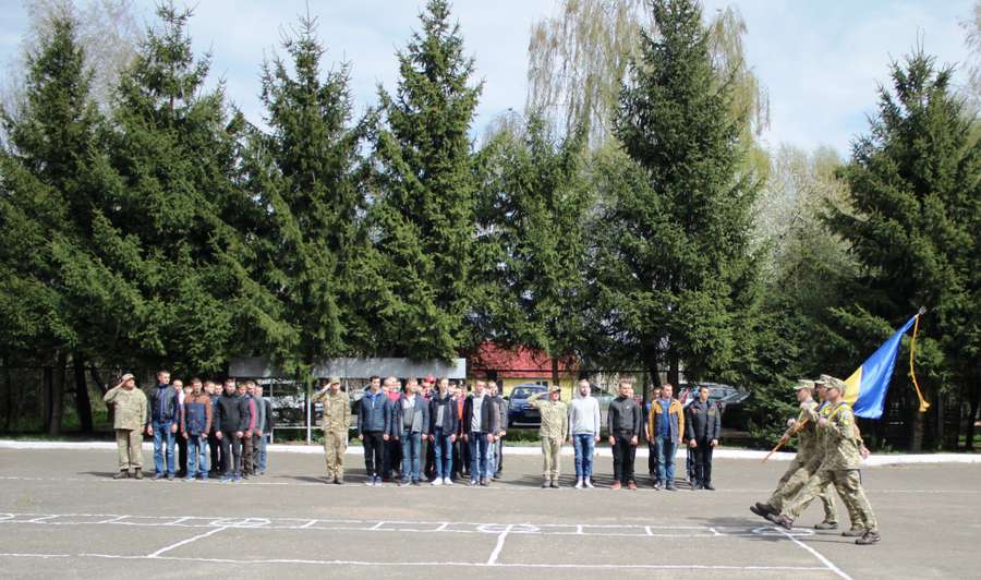 Волинських призовників відправили на військову службу (фото)