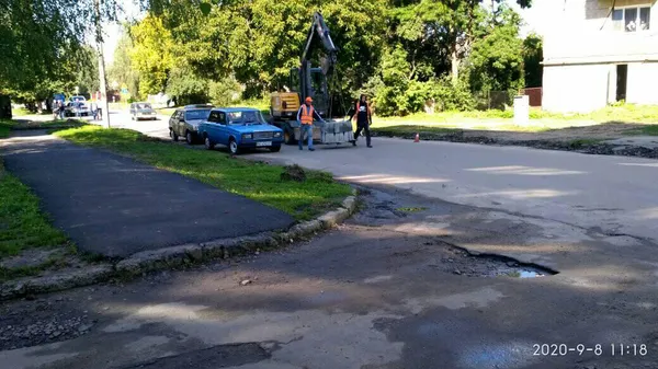 Без договору і дозвільних документів: у Володимирі розпочали ремонт вулиць