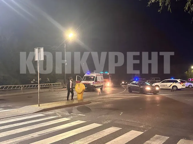 Tesla – вщент: у Луцьку на Набережній авто на швидкості вилетіло з кільця (фото)